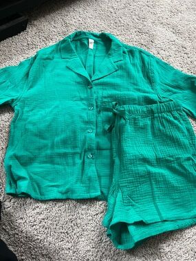 Viral Stars Above  Turquoise Green Button-Up Top and Drawstring Shorts Set SZ M